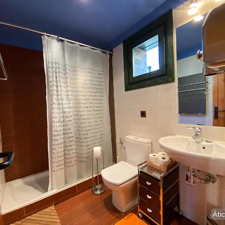 Apartamento ático-dúplex En Fundanal En Hoz de Jaca